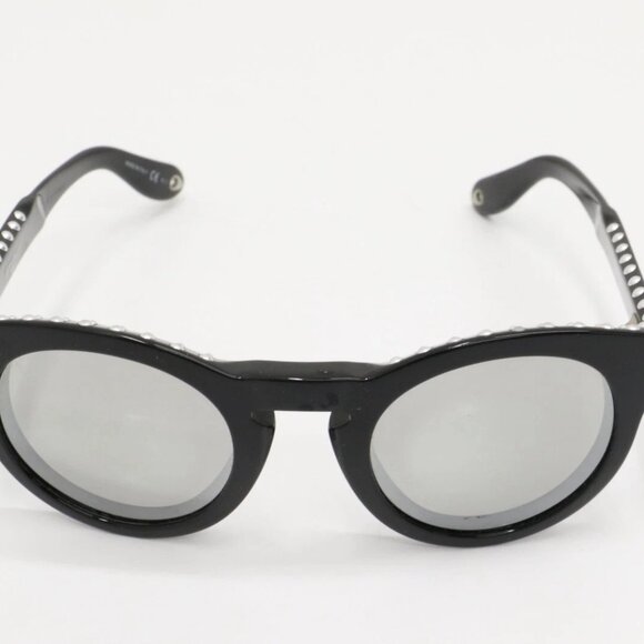 Givenchy Women's Studed Black Sunglasses GV - Picture 1 of 15
